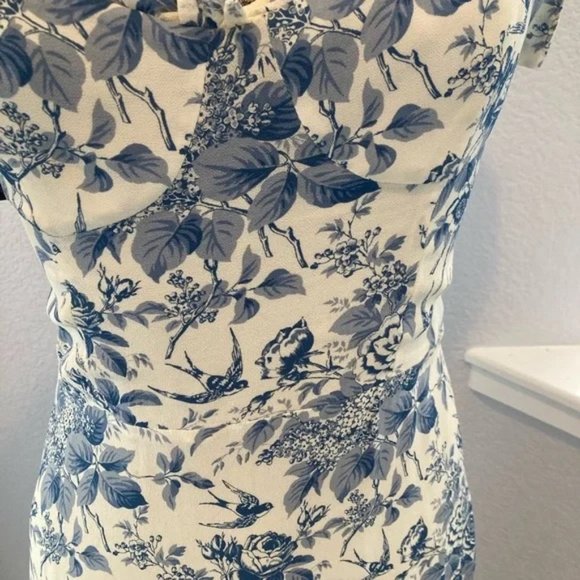 Nikita Reformation Dress - Blue & White Floral, Size 8 - Excellent condition! - Picture 7 of 8